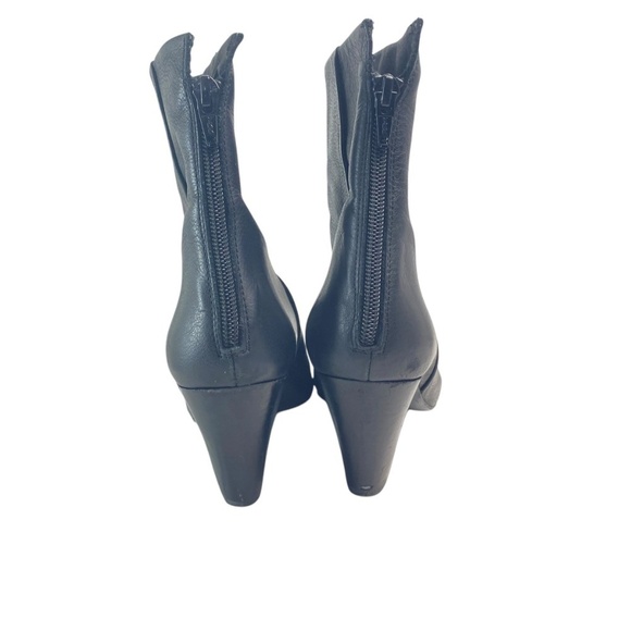 FREE PEOPLE x Ferylrobin  Sz 39 Ride or Fly Short Boots Modern Western in Black - Picture 9 of 13